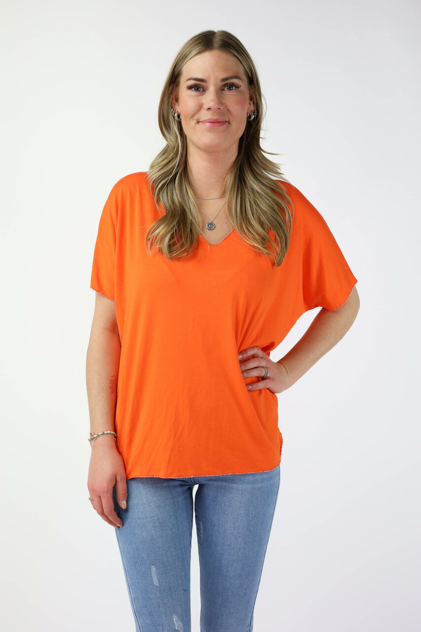 boot leven Vruchtbaar Oversized V-hals T-shirt Astrid Oranje - Peachy - Passion for fashion!